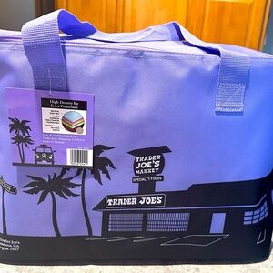 TRADER JOE’S INSULATED COOLER BAG LARGE LAVENDER LIGHT PURPLE